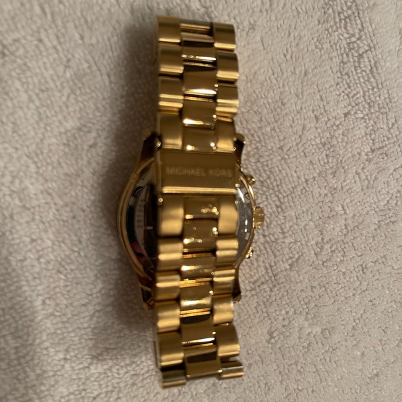 Michael Kors Hunger Stop Gold Watch - Picture 7 of 10